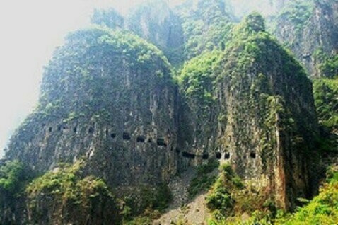 1. Тоннель Голян (Guoliang Tunnel), Голян