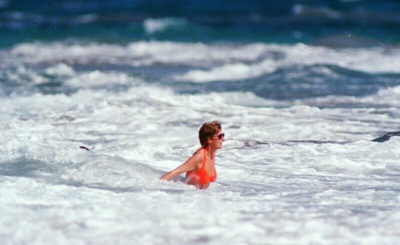 Принцесса Диана на острове Некер, 1997 год.