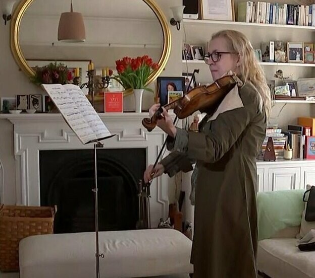 В Великобритании женщина сыграла на скрипке во время удаления опухоли мозга