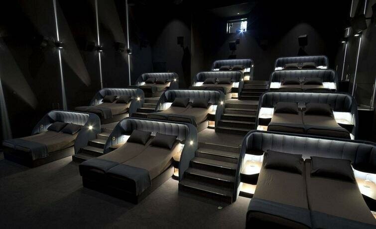 Кинотеатр в Швейцарии