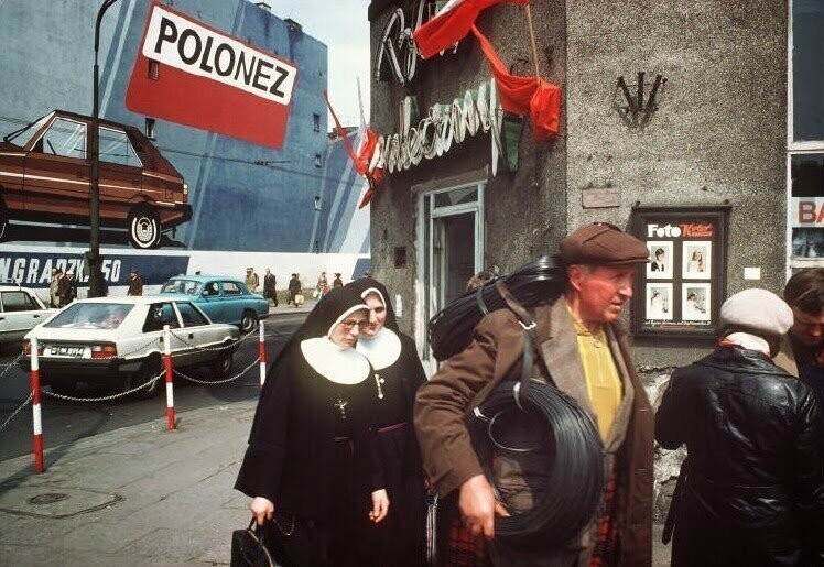 Цветные фотографии жизни Польши в начале 1980-х
