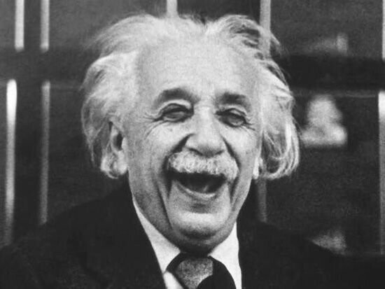 Эйнштейн был троечником по математике