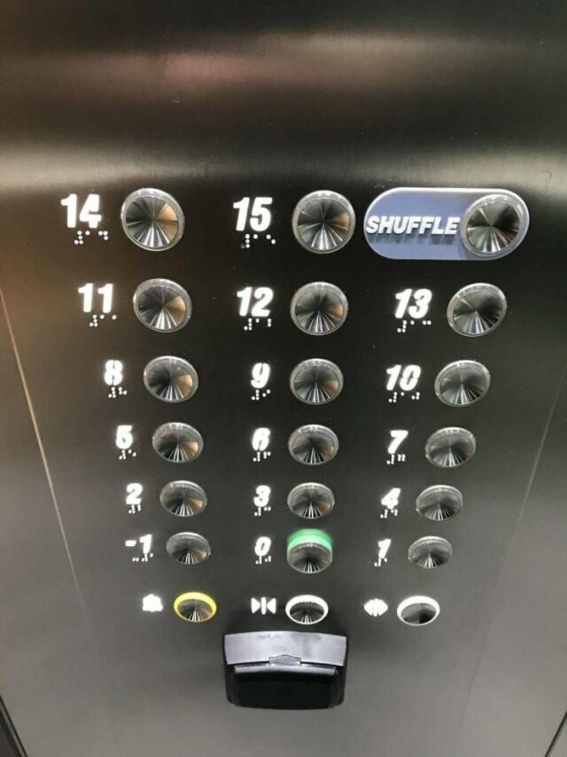 В этом лифте есть кнопка "Перемешать"