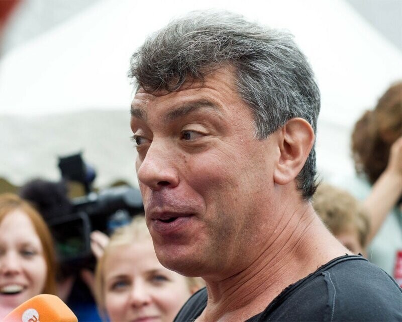 На фоне многочисленных провокаций участники шествия даже не смогли сказать, кто такой Немцов