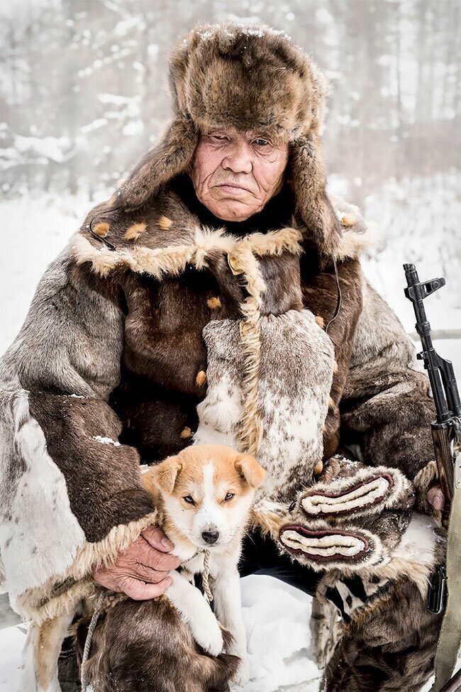 "Сибирь в лицах": коренные сибирские народы в проекте Александра Химушина