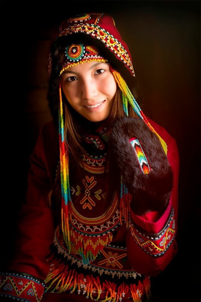 "Сибирь в лицах": коренные сибирские народы в проекте Александра Химушина