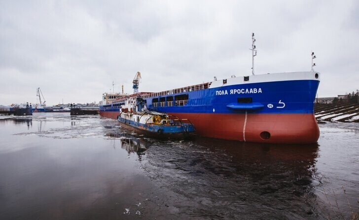 Завод «Красное Сормово» спустил на воду сухогруз «Пола Ярослава»