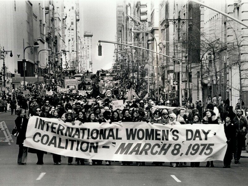 Международный Женский День 8 марта