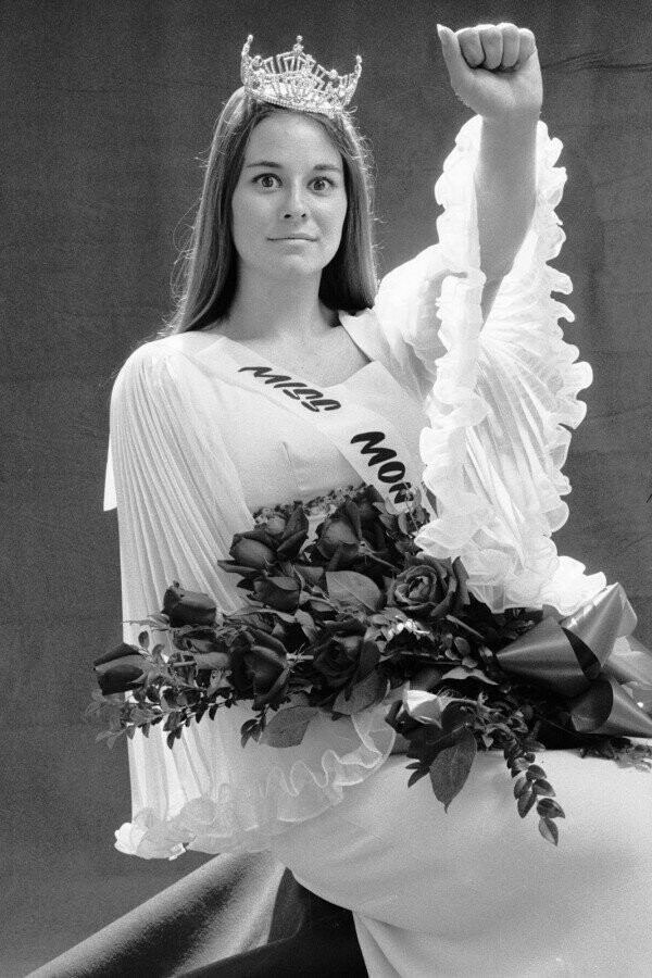 Март 1970 года. 18-летняя Кэти Хуппе - Мисс Монтана. 