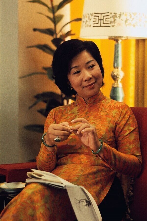 Март 1970 года. Первая леди Южного Вьетнама, мадам Нгуен Ван Тье.