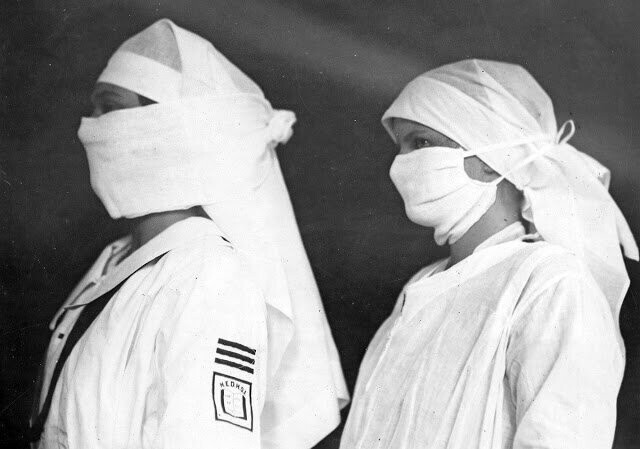 Медсестры городского госпиталя Бостона в противоэпидемических масках, 1919 год