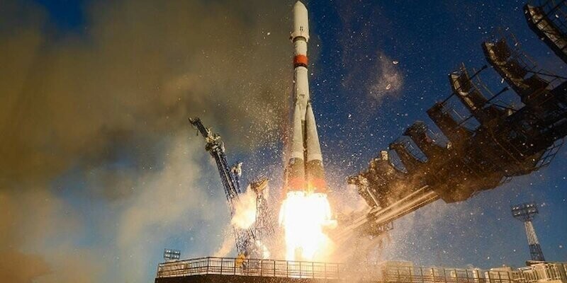Новый российский спутник защитили от угона и подслушивания