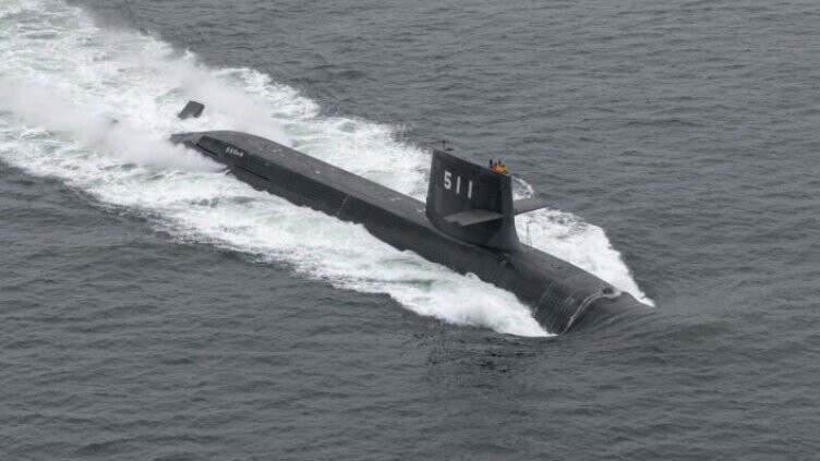 Первая в мире подводная лодка на литий-ионных батареях введена в строй