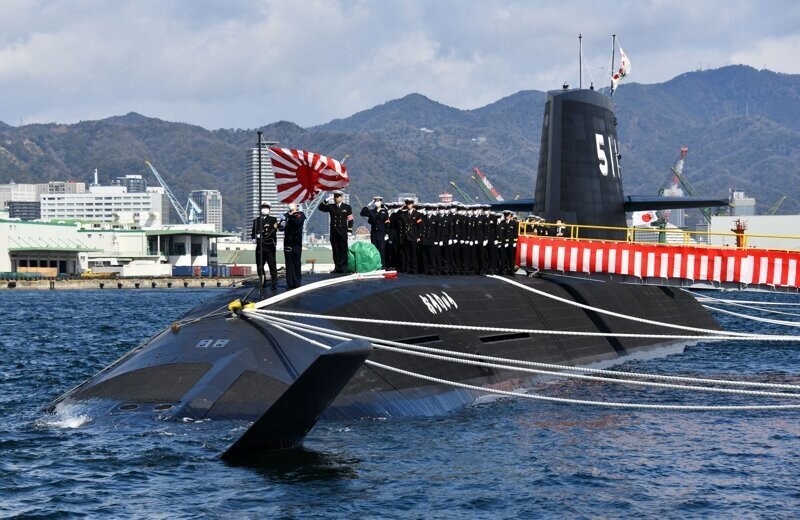 Первая в мире подводная лодка на литий-ионных батареях введена в строй
