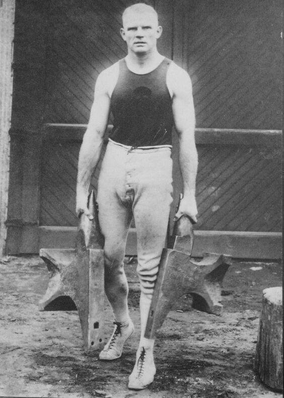 Цирковой номер, 1918 год