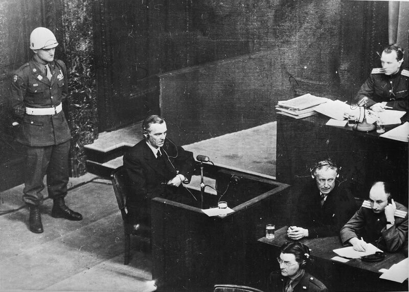 Фельдмаршал Паулюс выступает на Нюрнбергском процессе