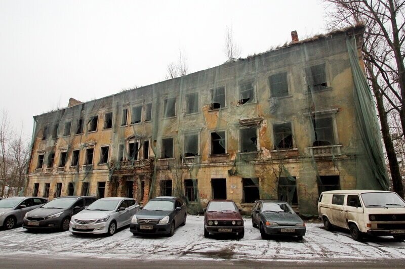 Они прекрасно знают, что у меня взять нечего, поэтому они пойдут грабить вас