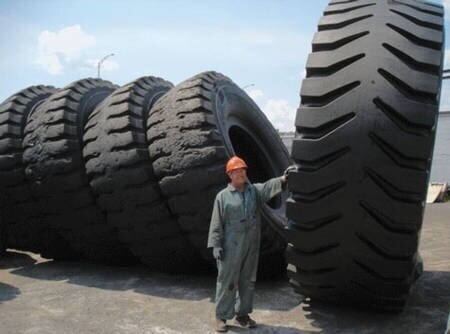 Самые большие шины в мире
