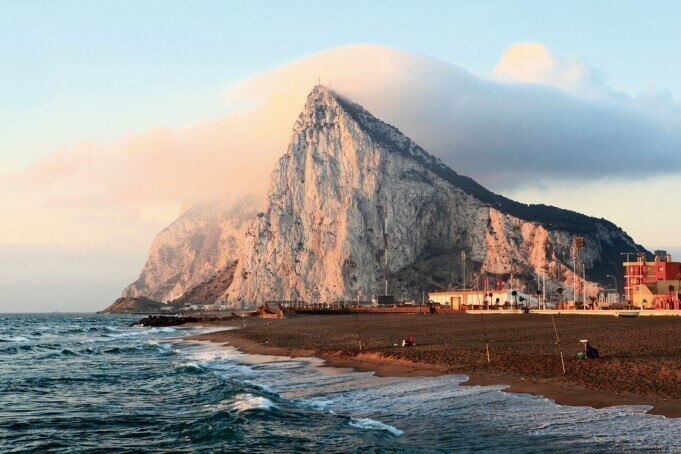 1. Гибралтарская скала.