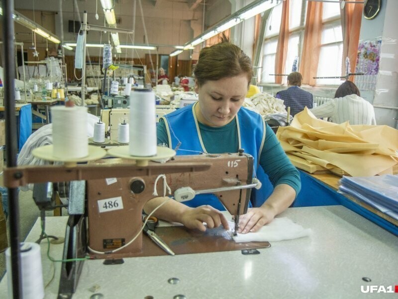 Российские швейные предприятия подключились к производству масок