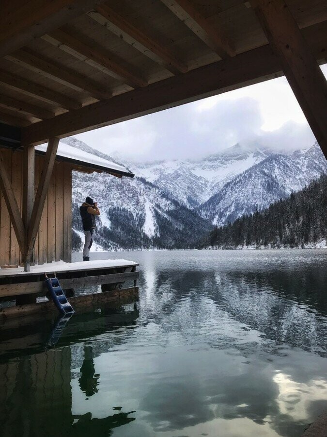 Альпийское высокогорное озеро Plansee. Австрия