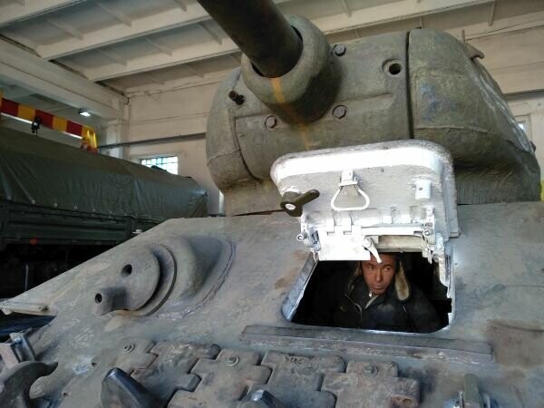 Т-34 "Боевая подруга" после восстановления выдержал испытание на полигоне Танкового биатлона