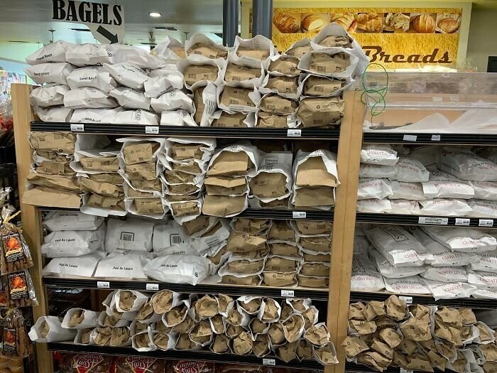 "В магазине возле дома начали продавать хлеб в двойной упаковке"