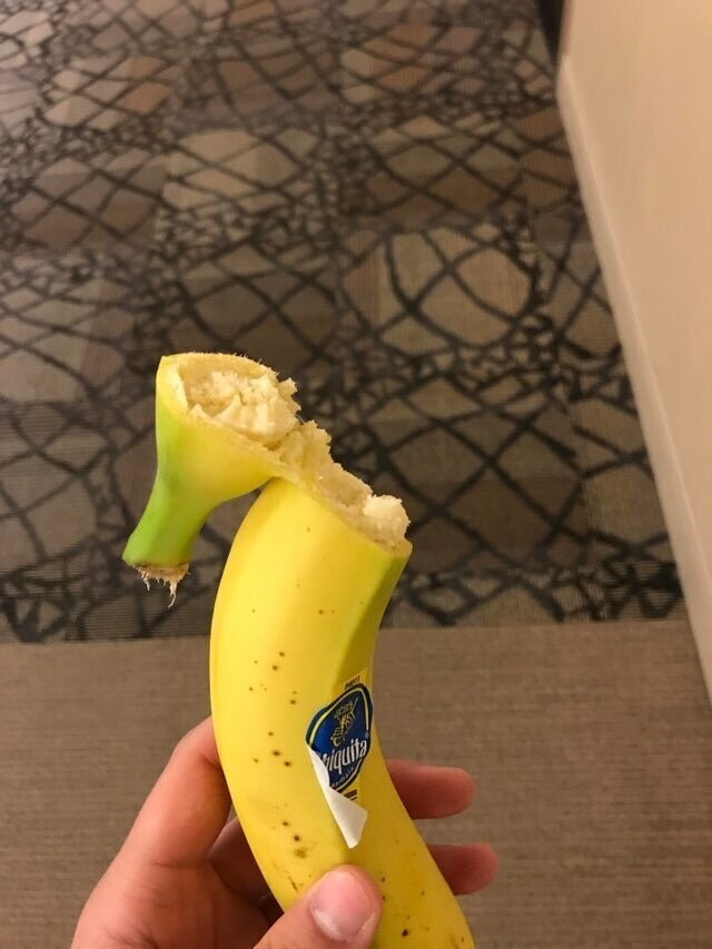 Чистить банан, это то ещё мучение