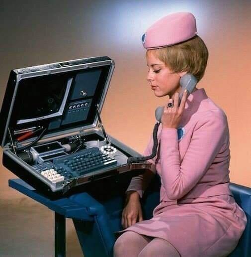Так представляли компьютер будущего люди в 1960-х. Кадр из фильма Стэнли Кубрика "Космическая одиссея 2001 года".1968 г.