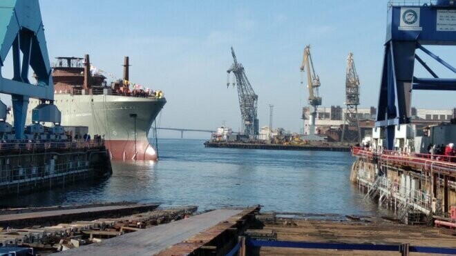 Адмиралтейские верфи спустили на воду головной траулер проекта СТ-192 «Капитан Вдовиченко»