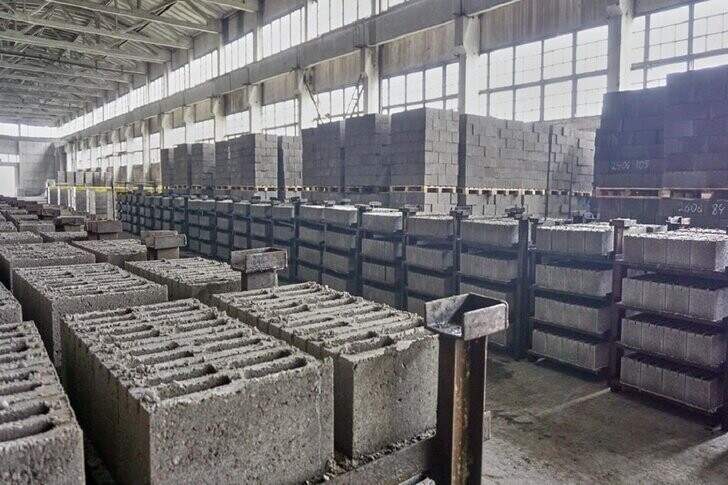 В Увате Тюменской области открылось новое производство керамзитобетонных блоков