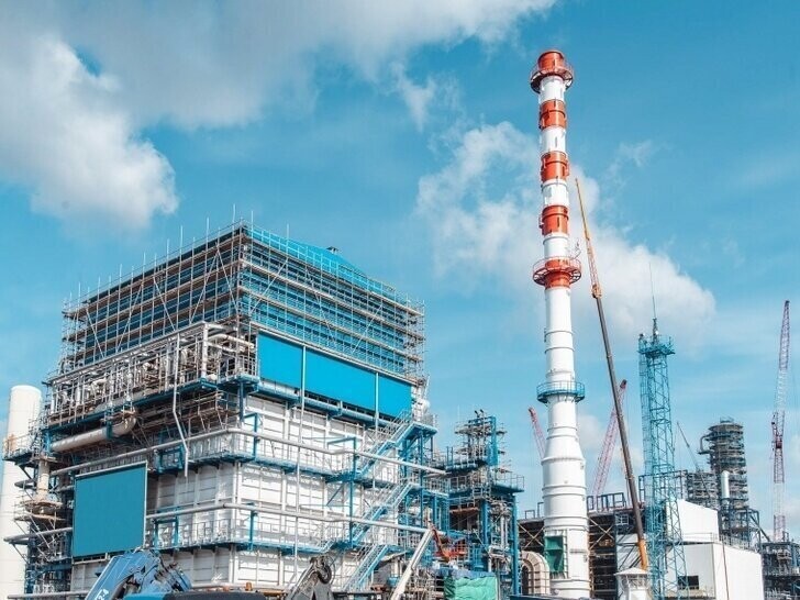 Омский НПЗ завершил ключевой этап строительства комплекса глубокой переработки нефти