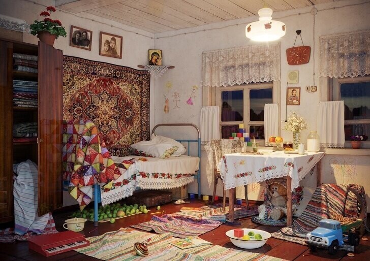 Типичная комната бабушки, к которой приехали внуки – все для них