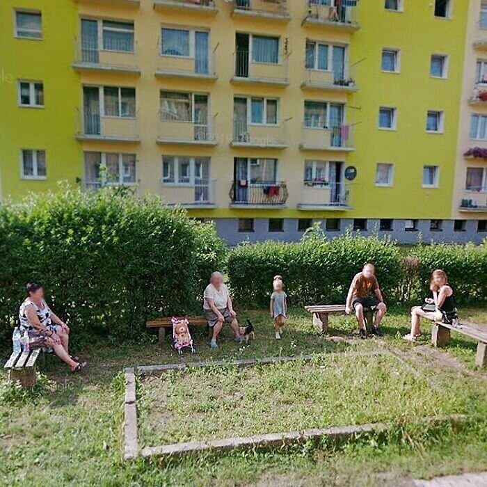 Жизнь Польши в Google Street View
