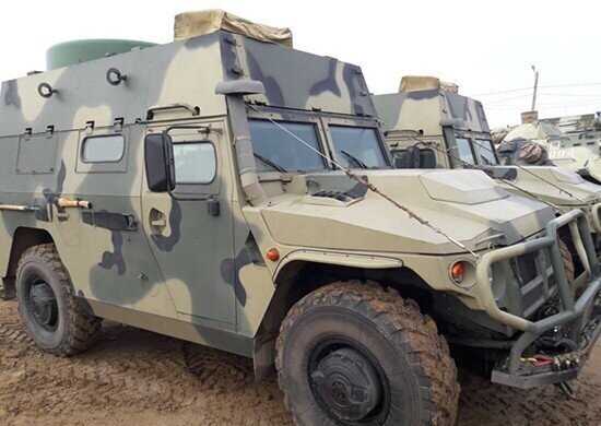 Соединение связи общевойсковой армии ЗВО приняло на вооружение новейшие машины