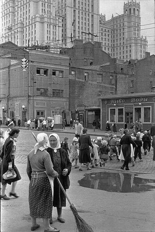 25 документальных фотографий Анри Картье-Брессона о советской жизни (1954 год)