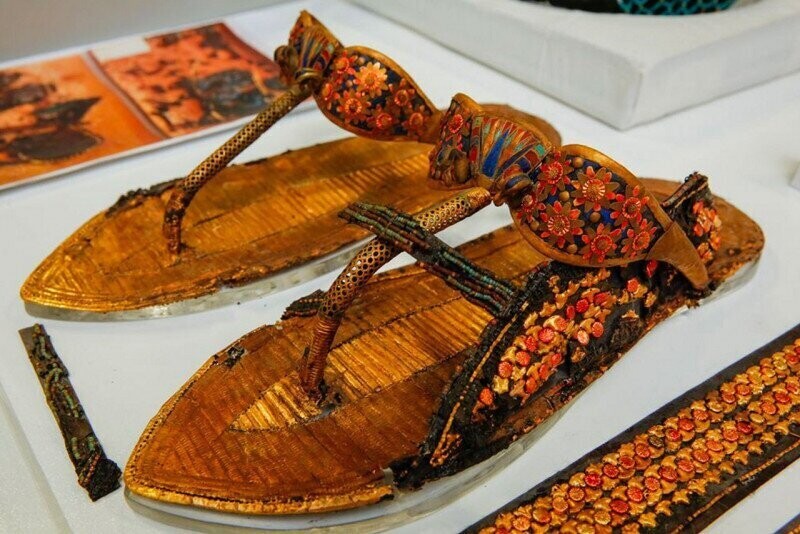 Обувь Тутанхамона, 1323 год до н.э.