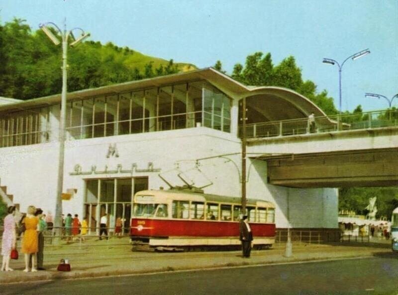 Станция метро «Днепр», 1965 год