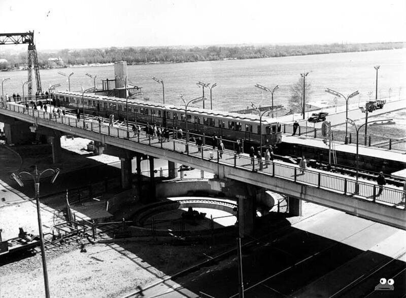 Такой была станция метро «Днепр» в первые 5 лет своей работы, июнь 1961 года