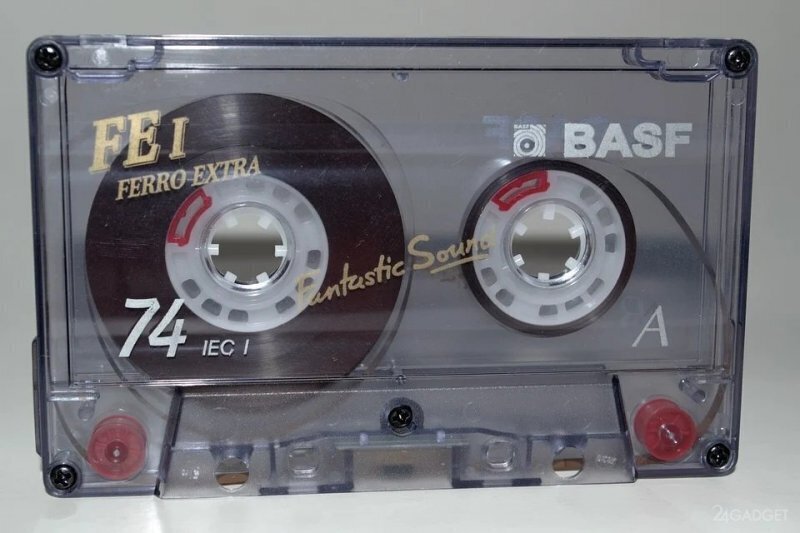 Энтузиаст записал видео на аудиокассету 80-х годов XX века (2 видео)