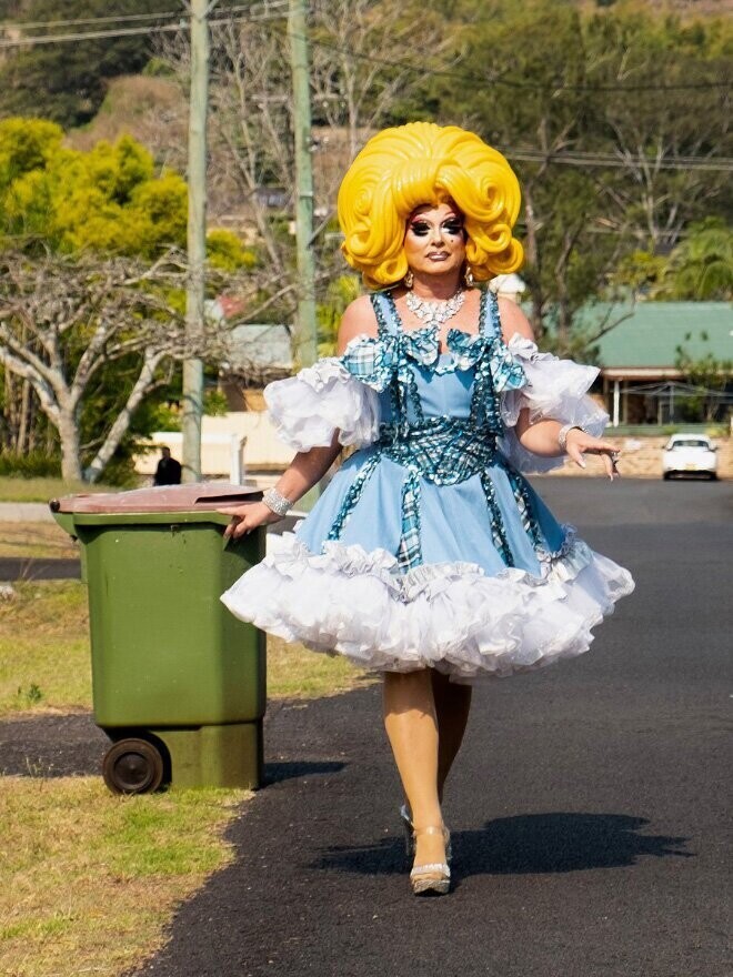 На мусорку - как на праздник: австралийцы устроили веселый флешмоб