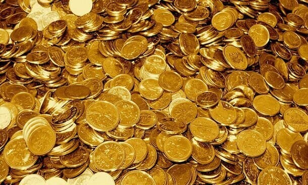 Слово золото происходит от древнеанглийского слова geolu, что означает желтый.