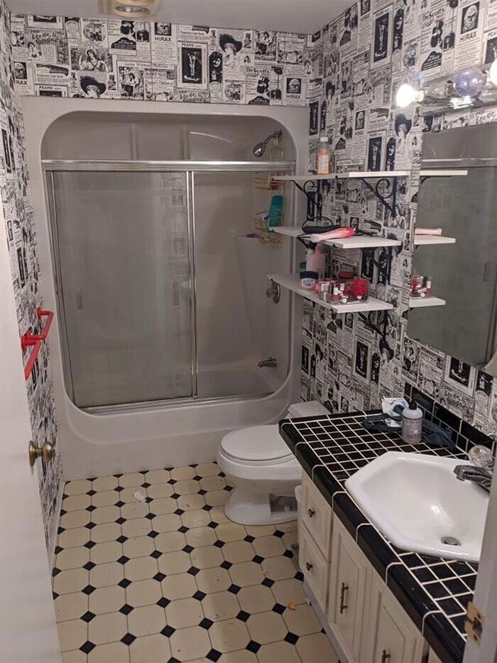 "Нетронутая ремонтом ванная комната из 1970-х"