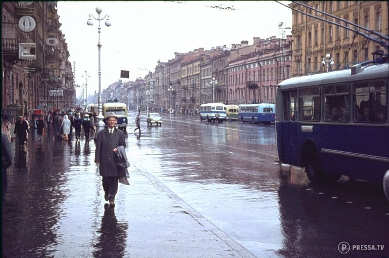 Улица в Ленинграде, 1963