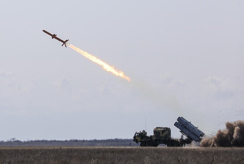 На Украине испытали ракету, якобы способную уничтожить Крымский мост (видео)