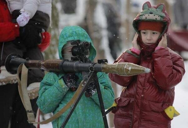 Не ищите здесь смысл. Здесь в основном маразм