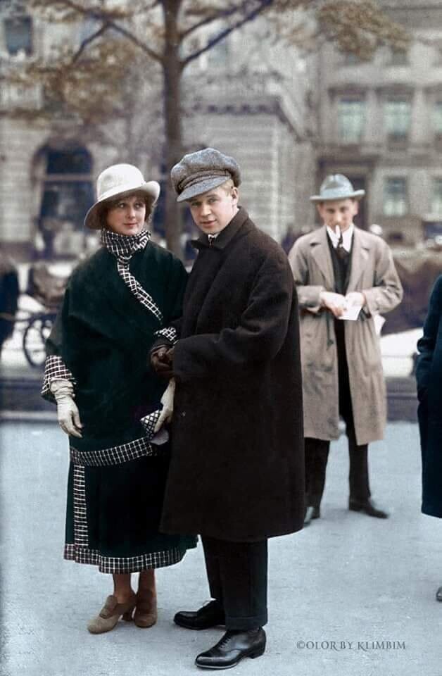 Айседора Дункан и Сергей Есенин в Берлине.