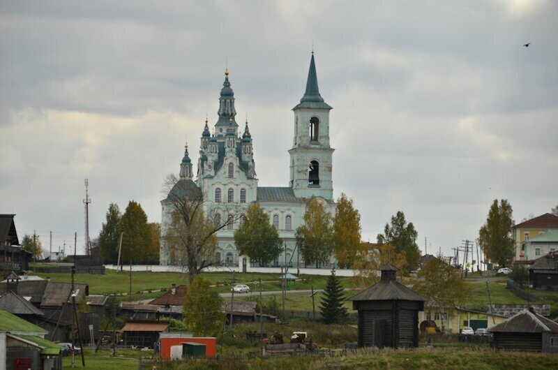Поссия, немка и француз