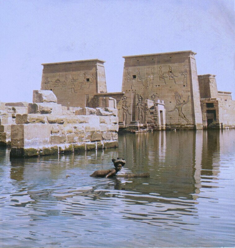 Затопленный храм Исиды в Филе, Египет. 1903.