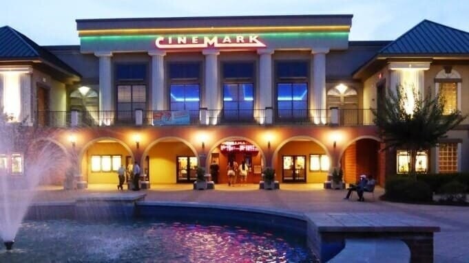 Топ-менеджеры Cinemark отказываются от зарплаты вслед за коллегами из AMC Entertainment и Disney